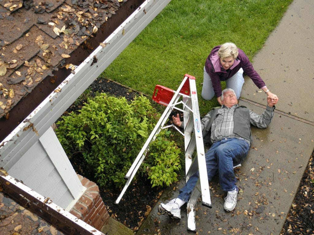What Are The Risks Of Cleaning Gutters Yourself?