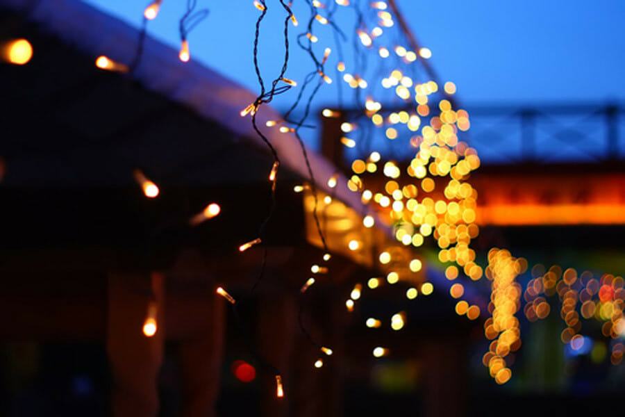 Why Should You Hire A Professional To Hang Your Christmas Lights?