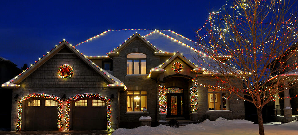 Save Time This Winter By Hiring A Holiday Decorating Service In Cincinnati