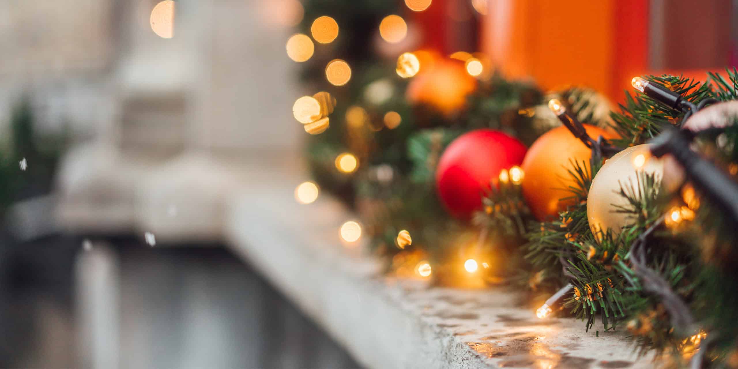 Clearly Amazing Professional Holiday Lighting Installation Cincinnati, Ohio